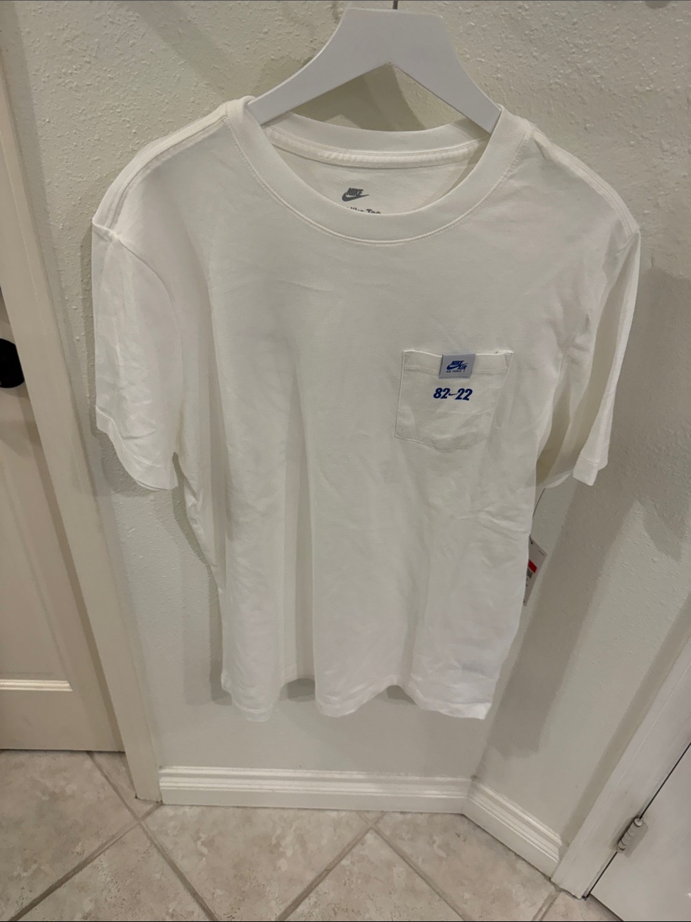 Nike White Short-Sleeve Pocket Tee with Blue Logo Detail AIR Force 1 82-22